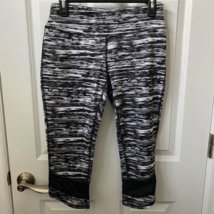 Tek Gear Mid Rise Capri Legging